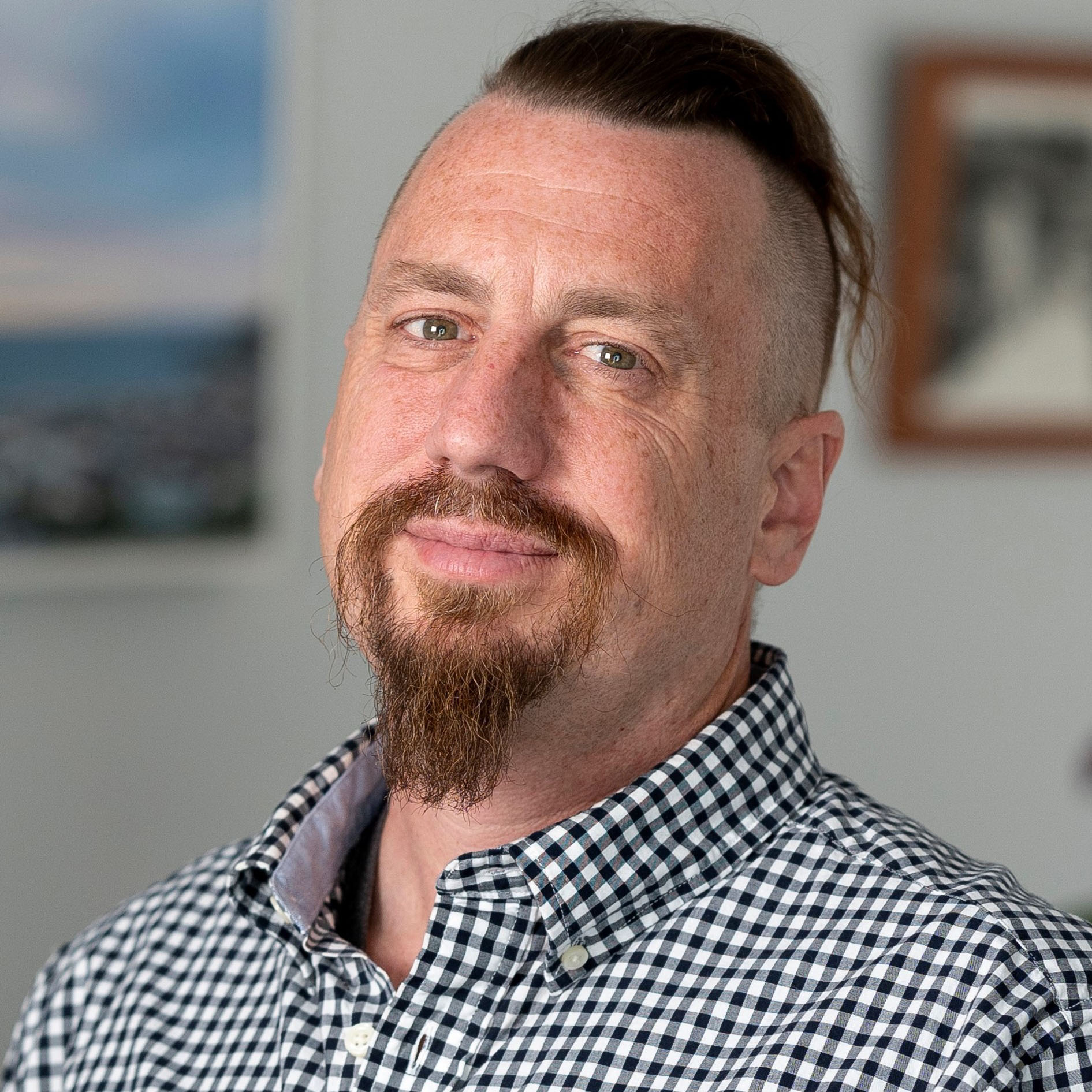 Colin Starger headshot