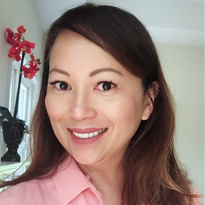 Nena Villamar headshot